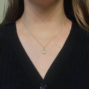 Gold Chain Necklace with Pendant